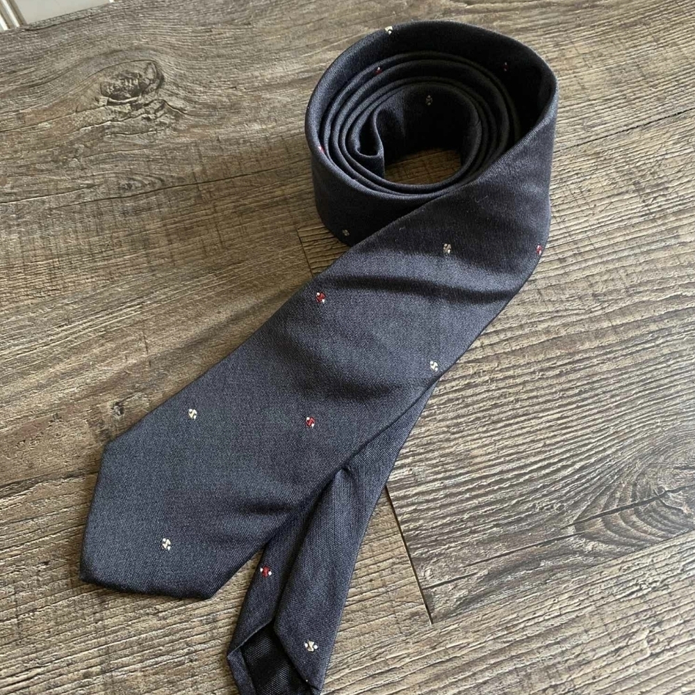 Vittorio Rex‎ Tie ALL SILK Made in Italy Navy Blue Red White Micro Dot Pattern